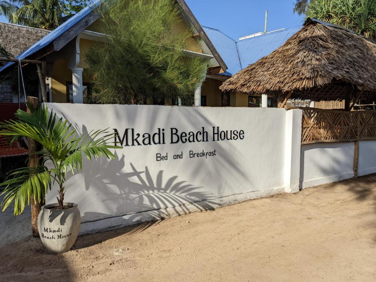 Mkadi Beach House Hotel Нунгви Екстериор снимка
