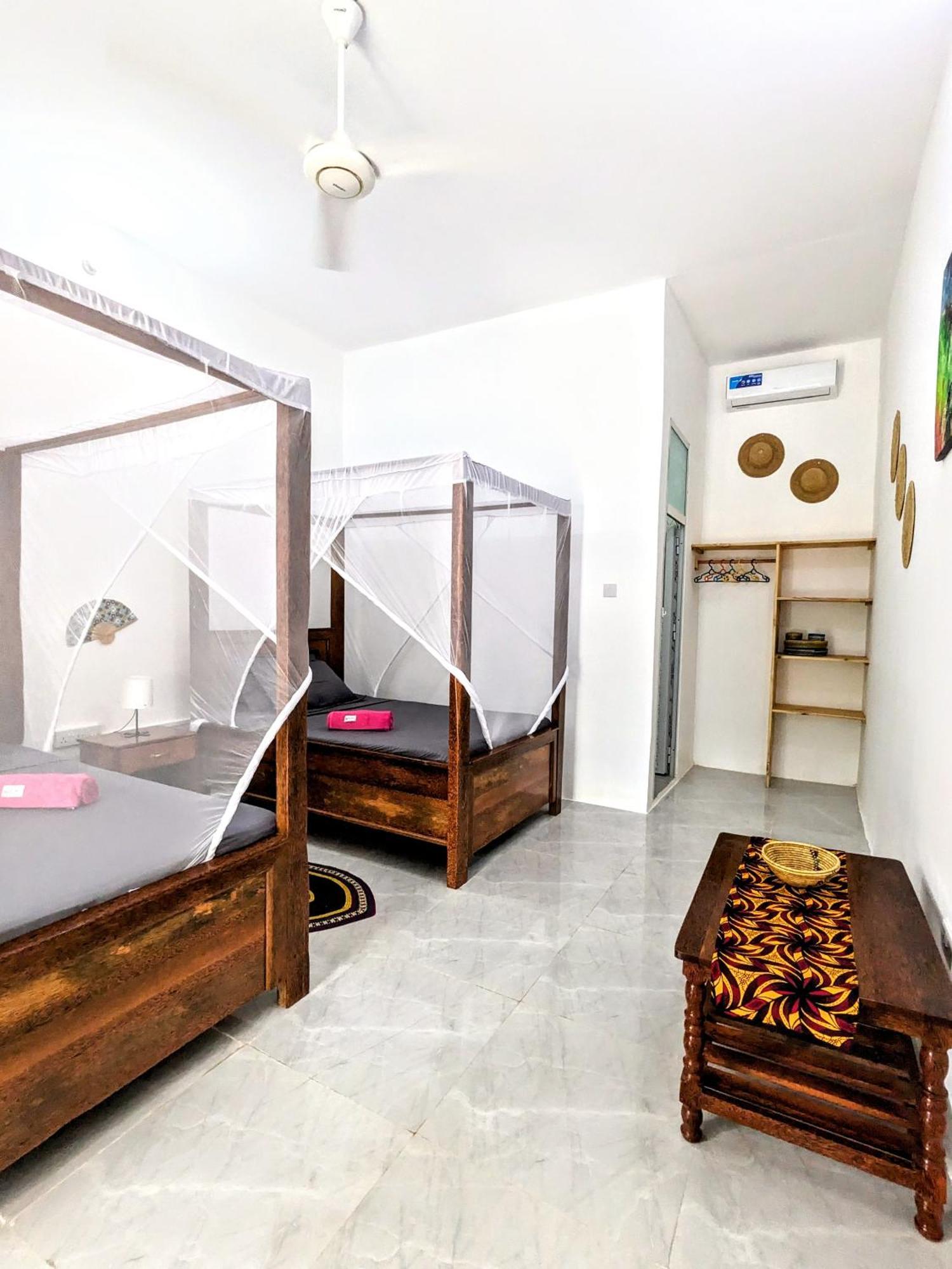 Mkadi Beach House Hotel Нунгви Екстериор снимка